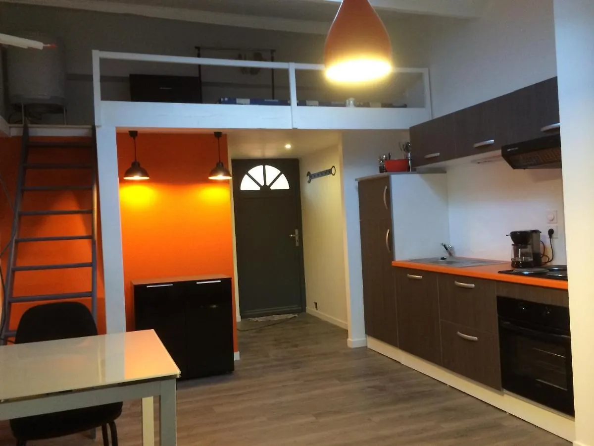 AppartsHotels'De Ville Bourg-lès-Valence Gæstehus
