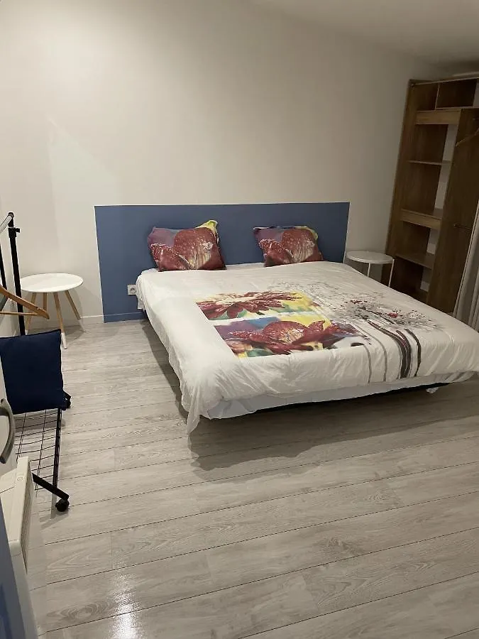 AppartsHotels'De Ville Bourg-lès-Valence Gæstehus